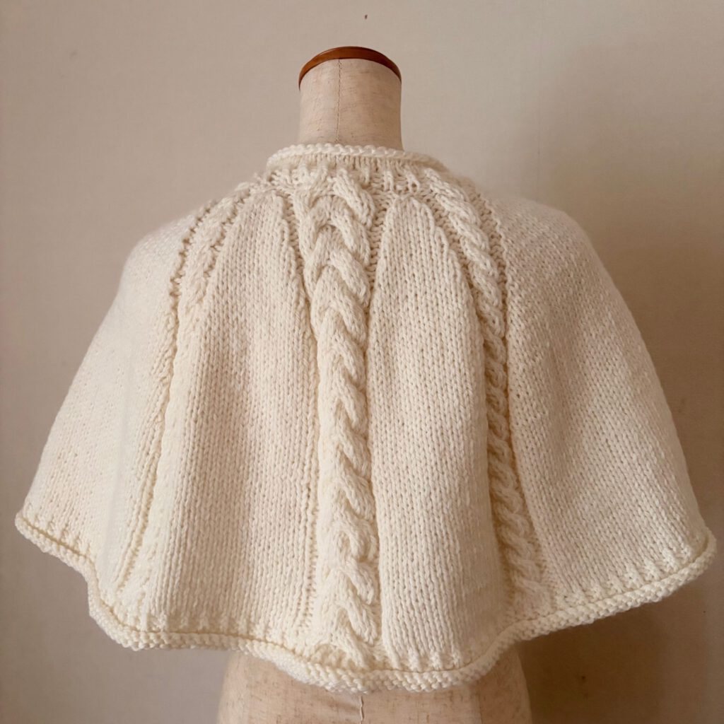 レッスン作品　ポンチョ後ろ